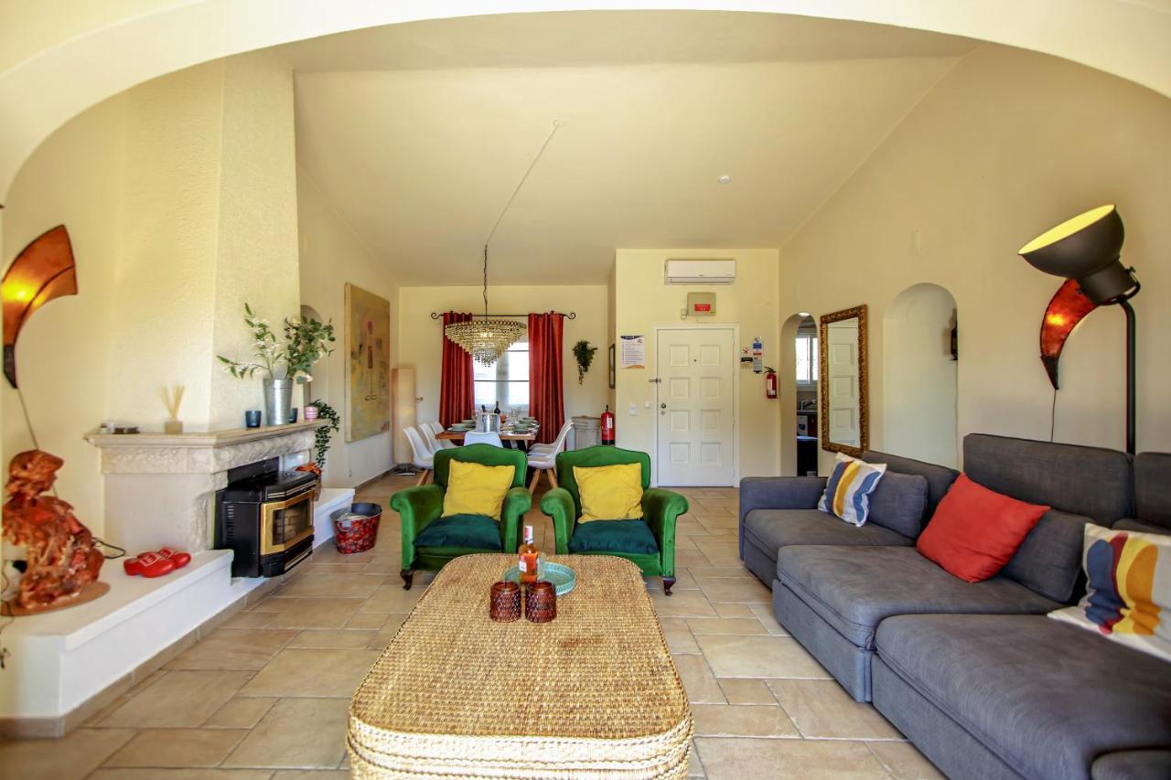 Villa Yvonne,Private Pool,Private Parking 1,7 Km From The Beatch البوفيرا المظهر الخارجي الصورة